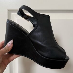 cathy jean ♡ open-toed black wedges